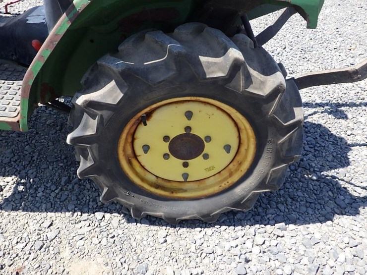 john-deere-4100-image-15