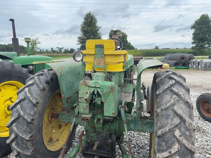 1961-john-deere-3010-image-10