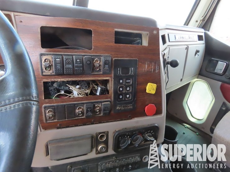 2015-western-star-4900-image-9