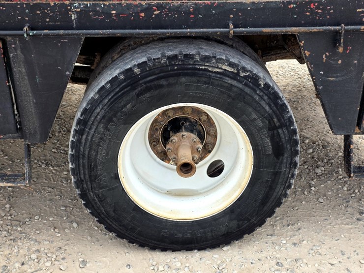 2016-international-durastar-4300-image-21