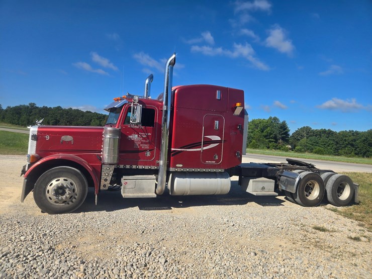 1995-peterbilt-379-image-6