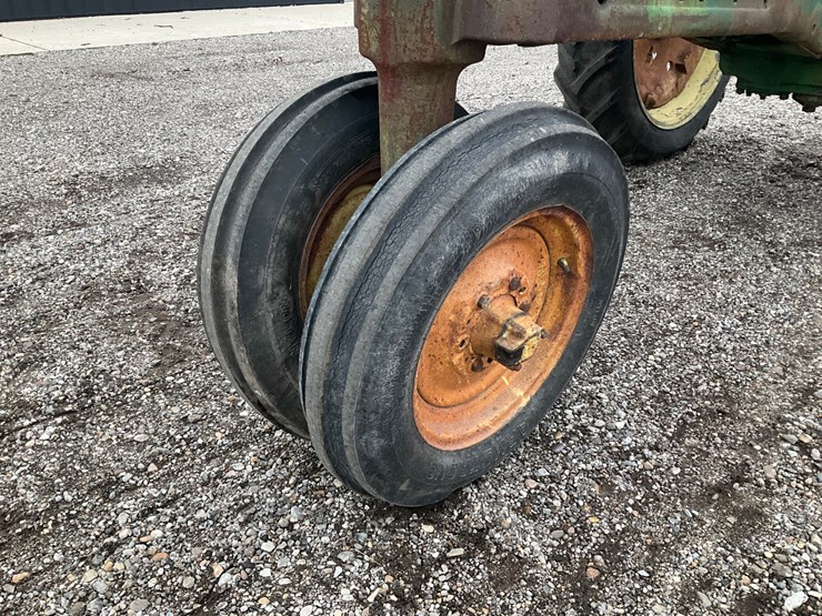1952-john-deere-b-image-9