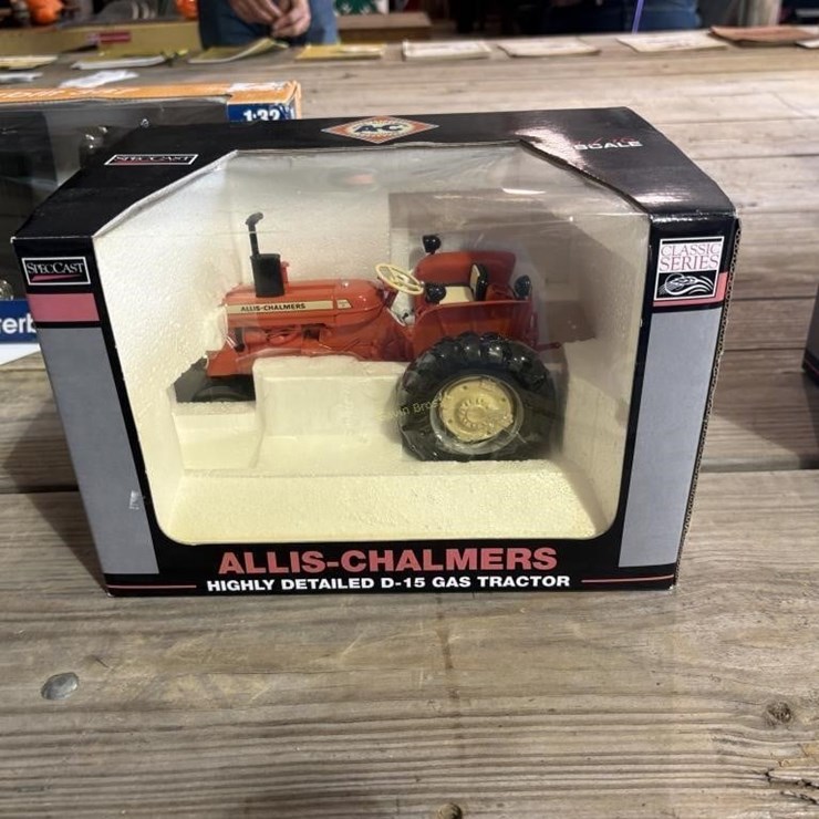 Allis Chalmers Highly Detailed D15 NF By SpecCast