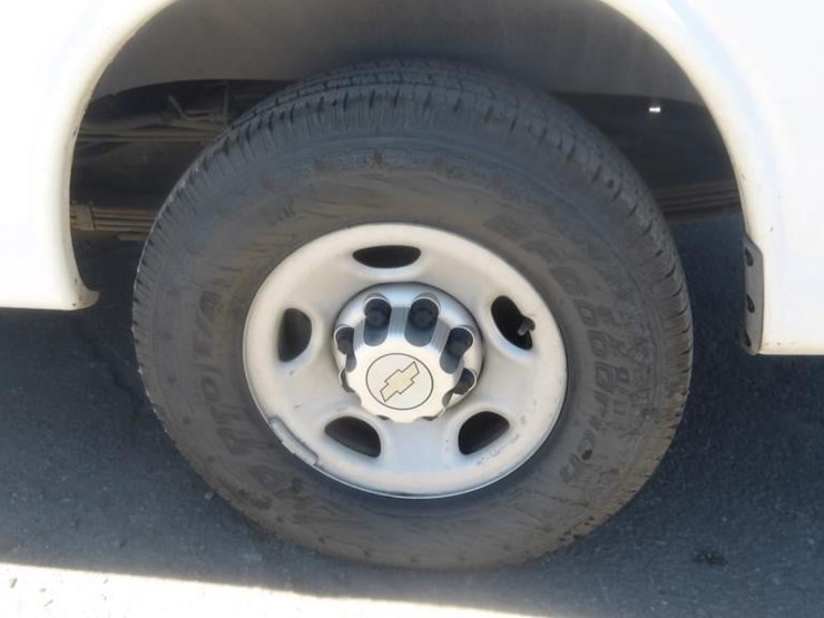 2014-utility-van-image-5