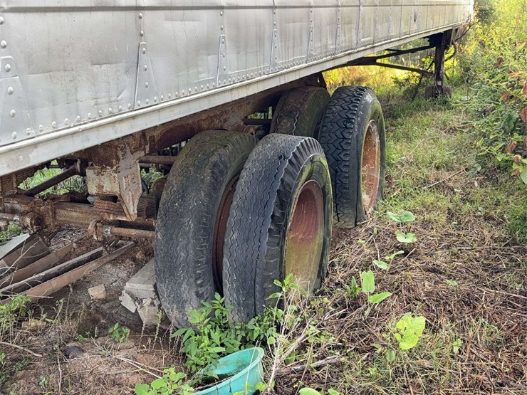 fruehauf-trailer-image-9