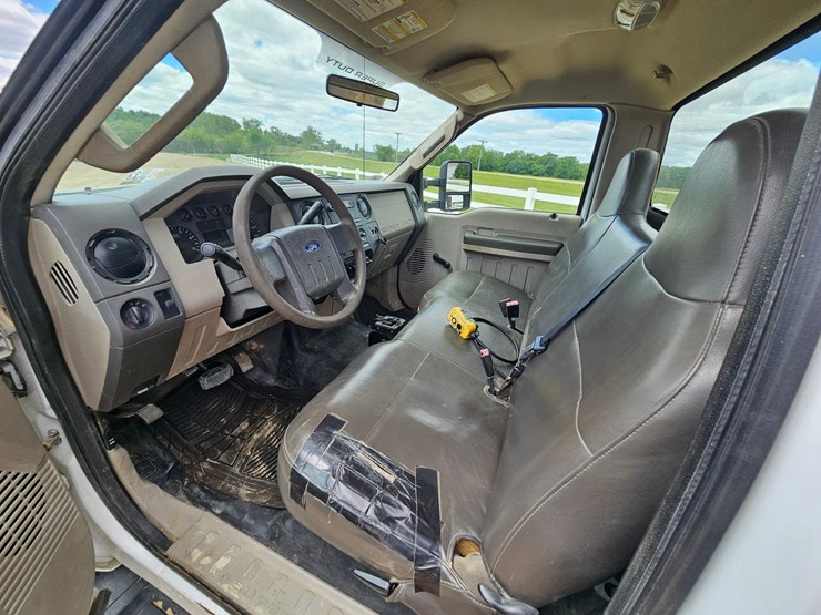 2009-ford-f550-image-73