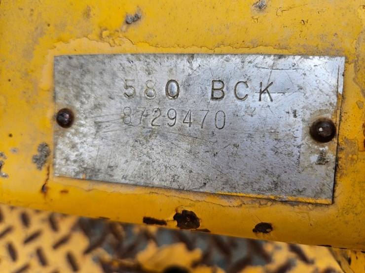 #127-•-case-single-stage-fork-lift-image-31