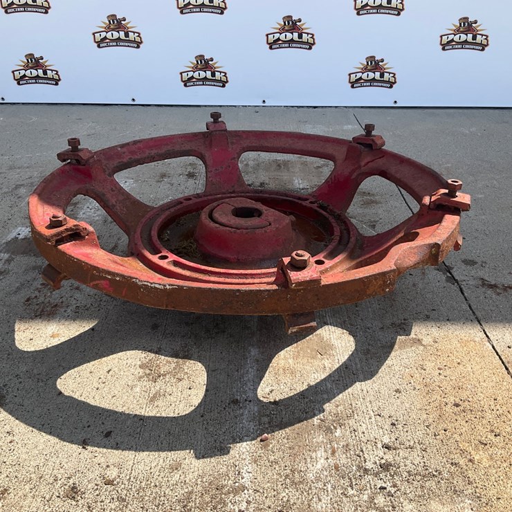 #5025 • Tractor Wheel Cast Center