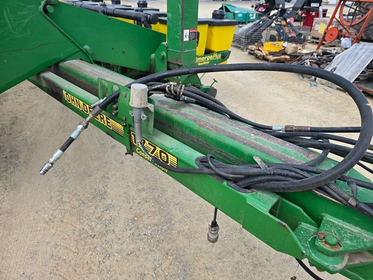john-deere-1770-image-11