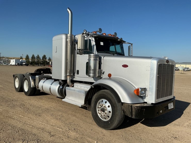 2015-peterbilt-367-image-3