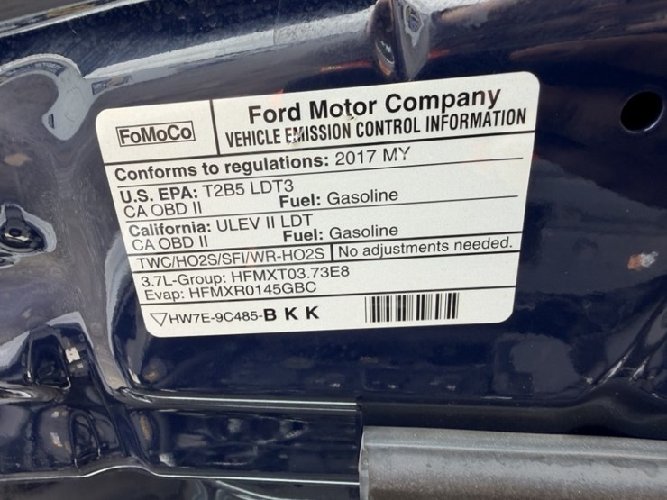 2017-ford-explorer-image-14