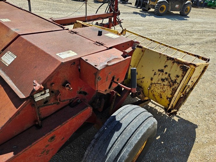 new-holland-770-image-23