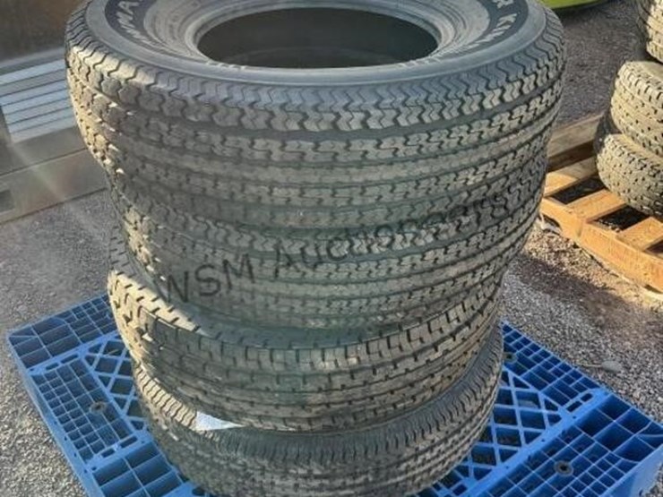 pallet-of-asst-trailer-tires-&-(2)-wheels-image-1