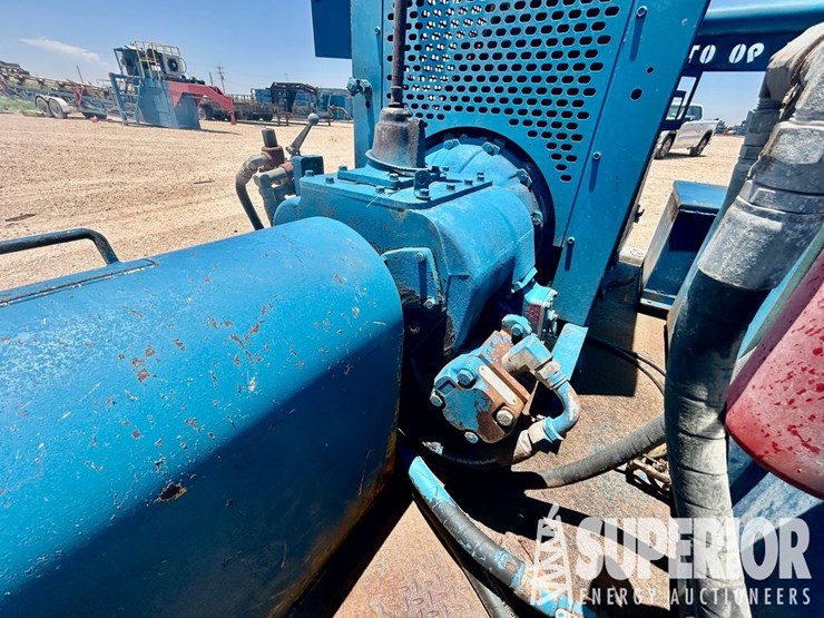 2011-cummins-qsb6.7-image-16