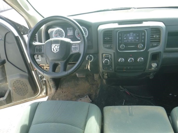 2014-dodge-1500-image-9