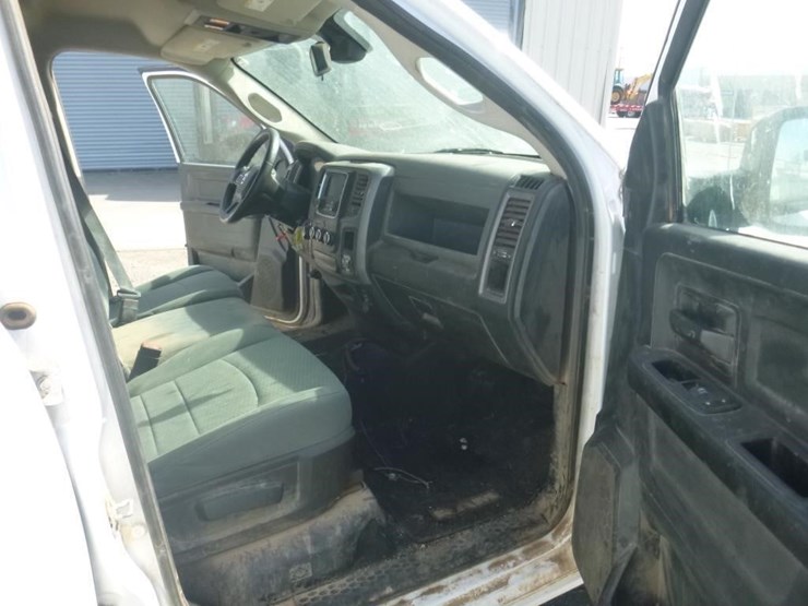 2014-dodge-1500-image-6