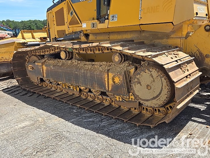 2018-deere-850k-image-10