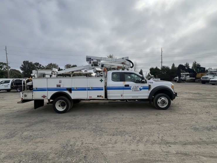 2017-ford-f550-image-3