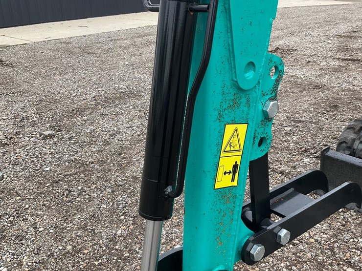 #1602-•-cfg-kt13r-mini-excavator-image-10