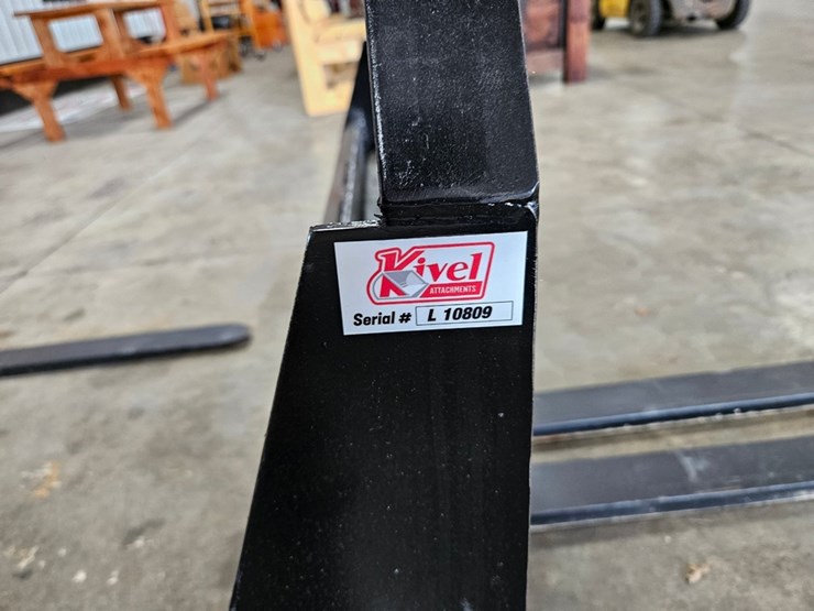 #655-•-kivel-48"-pallet-forks-image-13