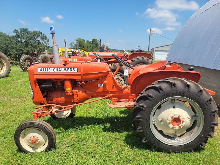1961-allis-chalmers-d10-image-2