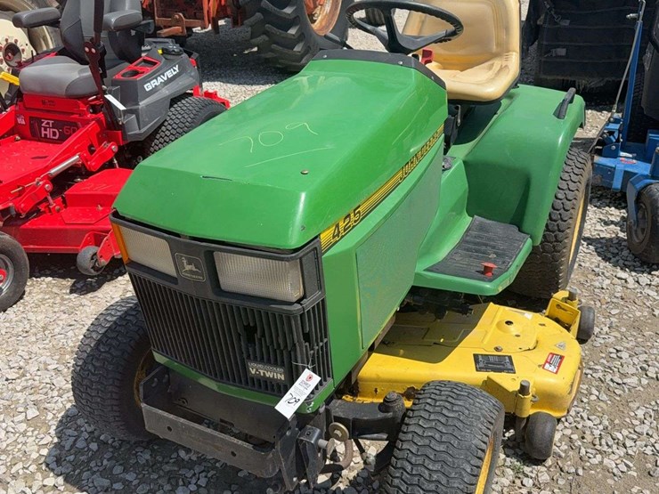 john-deere-425-image-1