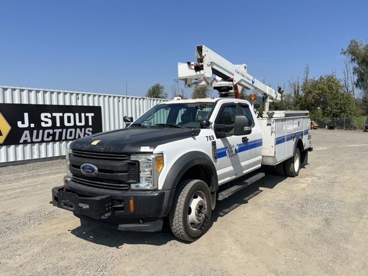 2017-ford-f550-image-1