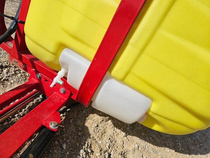 #113-•-3-pt-sprayer-image-23