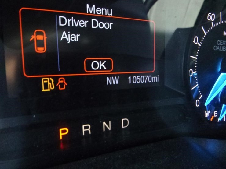 2017-ford-explorer-image-14