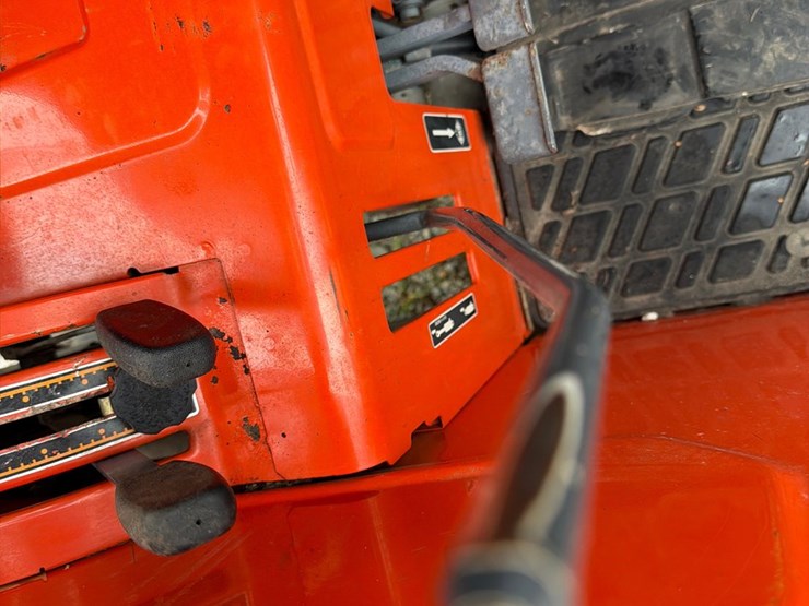 kubota-m6800-image-30