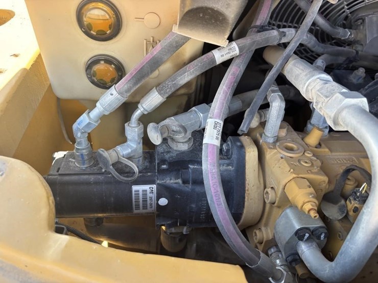 2014-caterpillar-907h2-image-35
