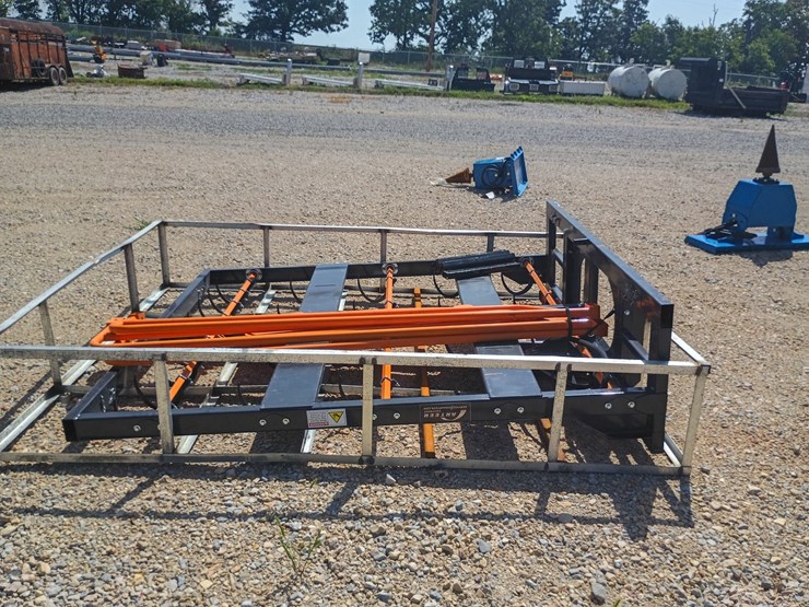#26142-•-arteer-hay-accumulator-grapple-skid-steer-attachment-image-3