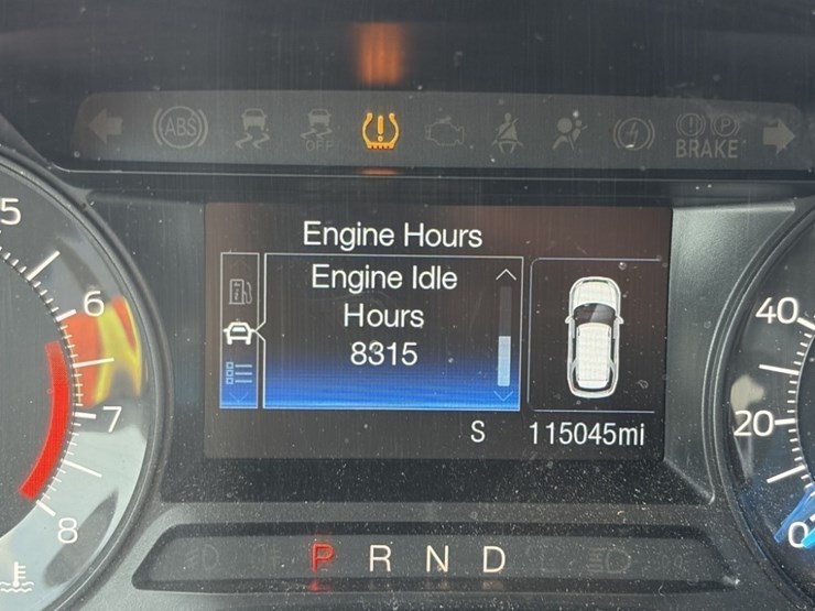 2018-ford-explorer-image-31
