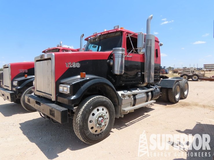 2012-western-star-4900-image-1