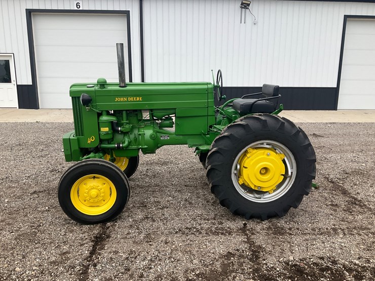 1953-john-deere-40-image-2