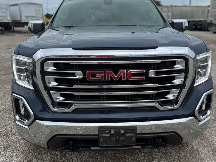 2021-gmc-sierra-1500-image-3
