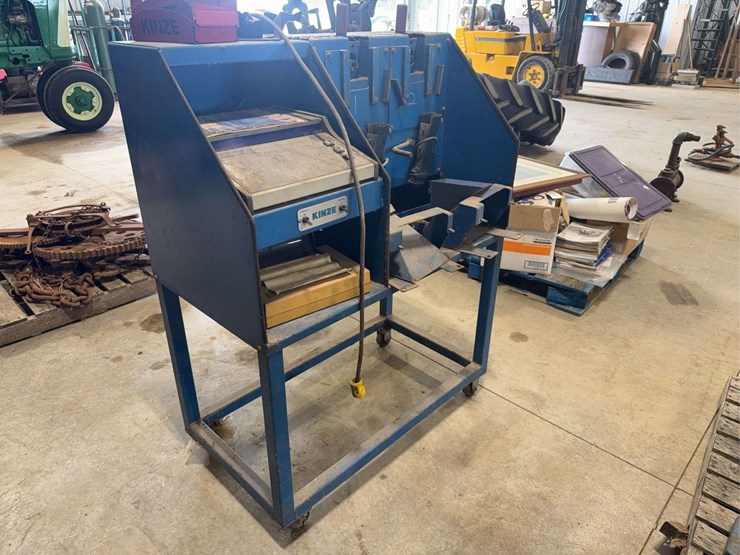 kinze-seed-meter-test-unit-image-2