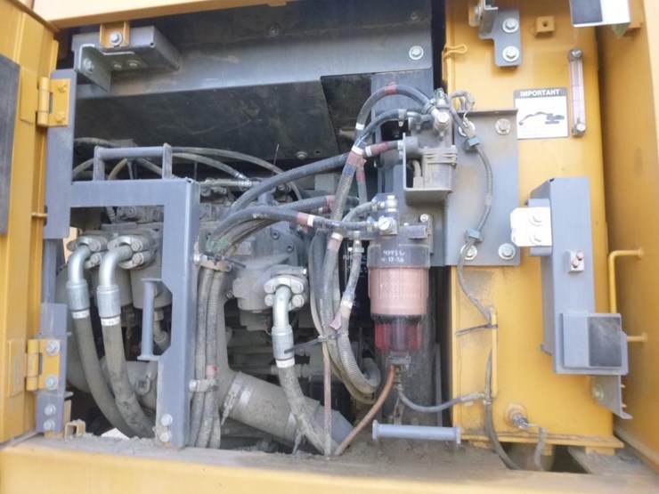 2019-deere-345g-lc-image-28