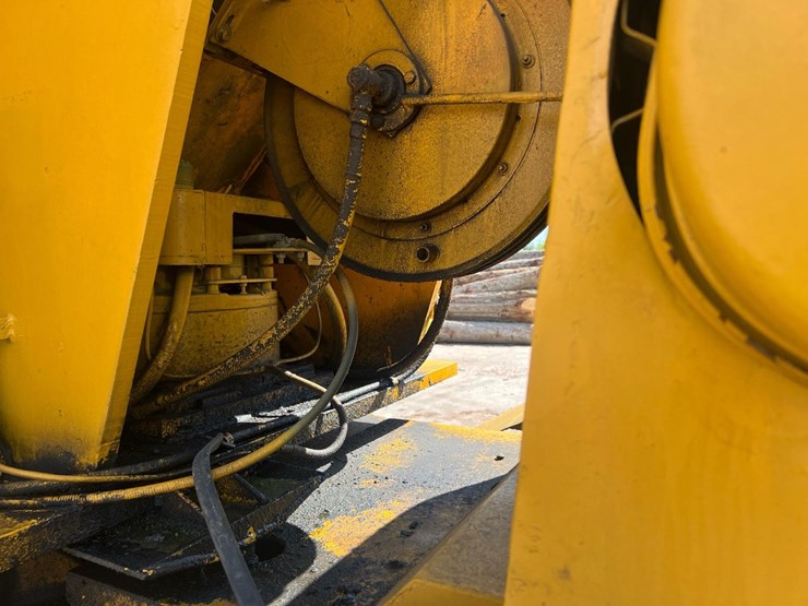 #134-•-1977-grover-rt620s-rough-terrain-crane-image-36