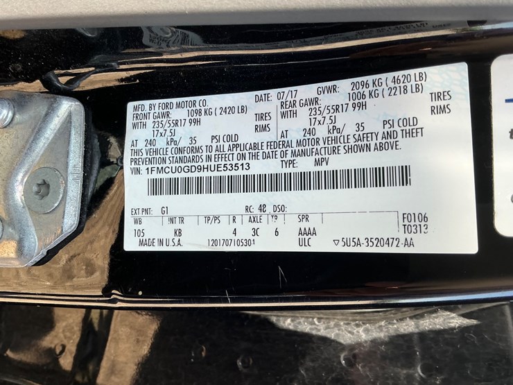2017-ford-escape-se-image-23