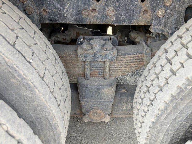 2004-sterling-l7500-image-16