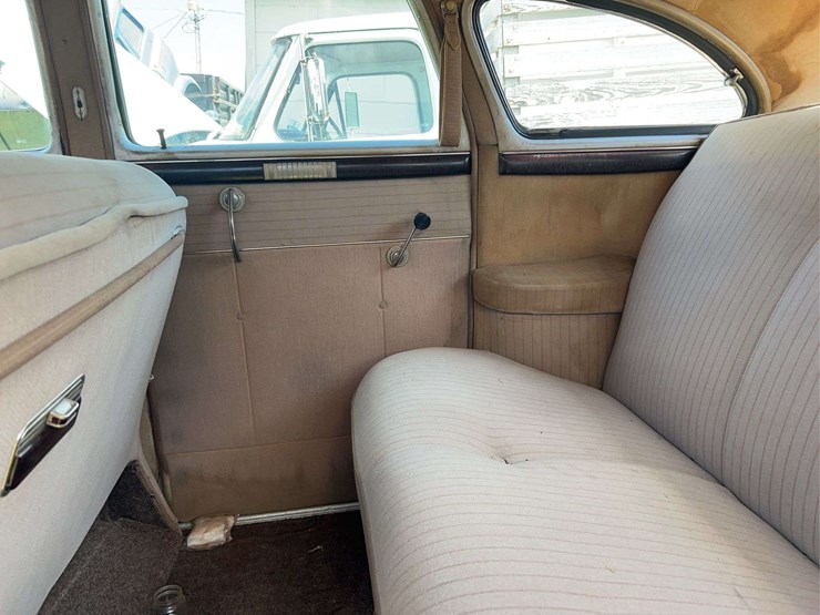 1941-dodge-fluid-drive-image-23