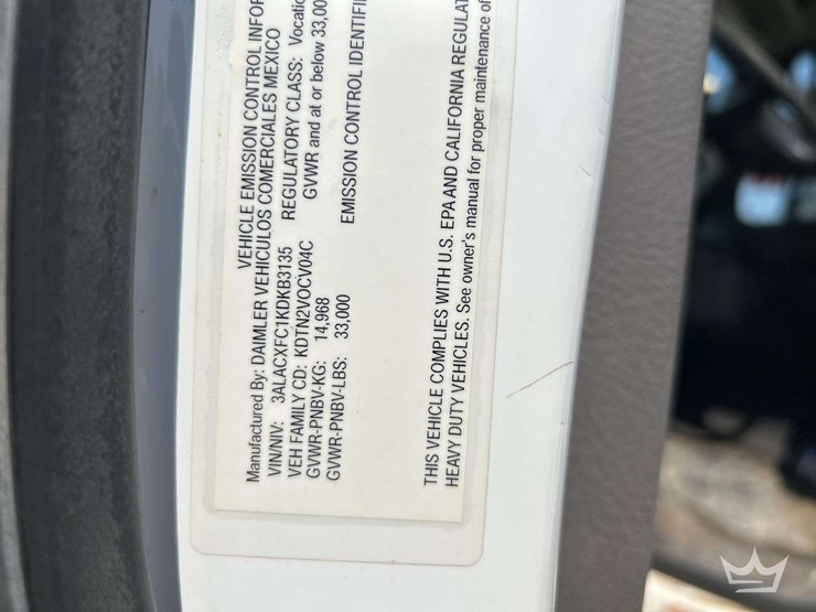 2019-freightliner-m2-106-image-5