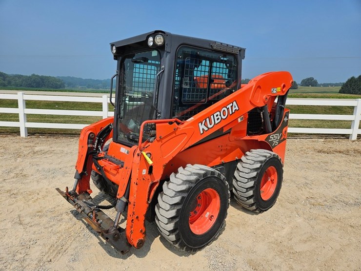 2016-kubota-ssv75-image-1