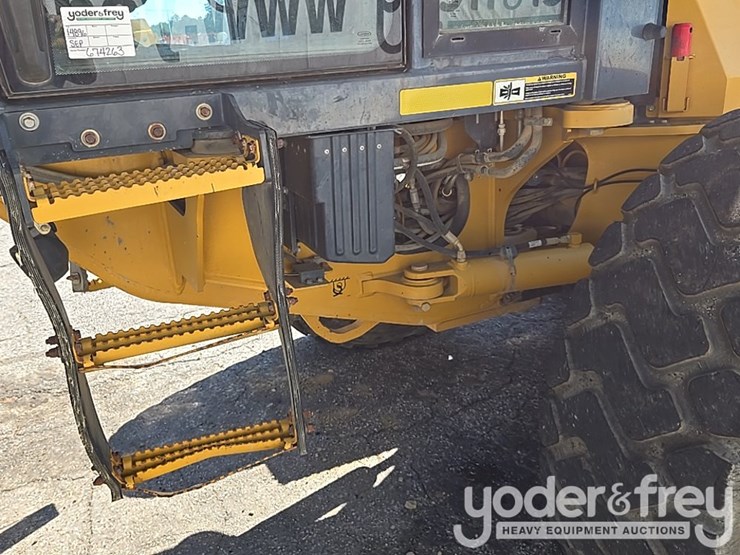 2016-deere-672gp-image-33