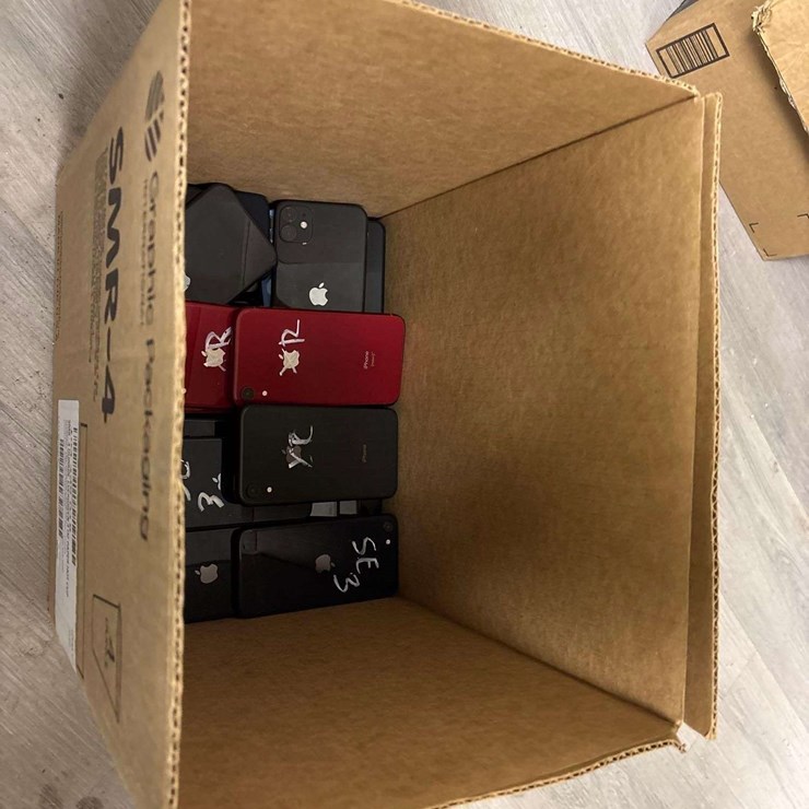iPhone 11s Xrs SE3s
