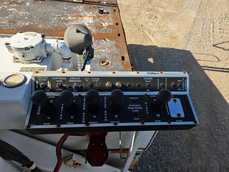 2002-freightliner-fl80-image-20