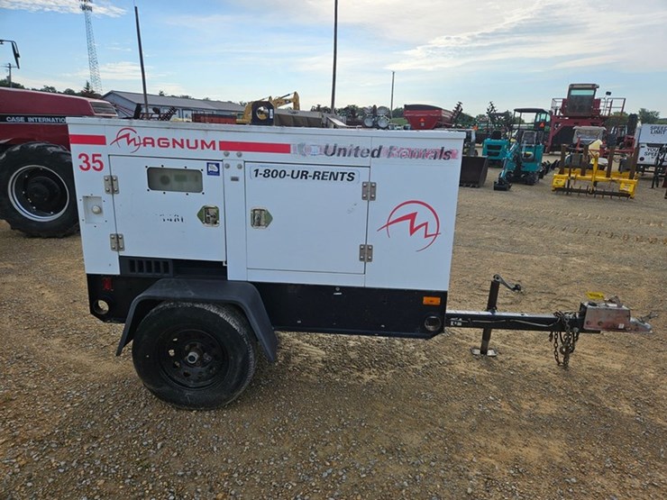 #70-•-magnum-towable-generator-image-6