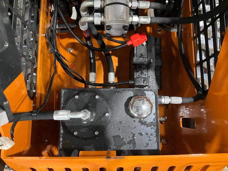 #1000-•-unused-landhero-ht380-mini-skid-steer-loader*-image-16