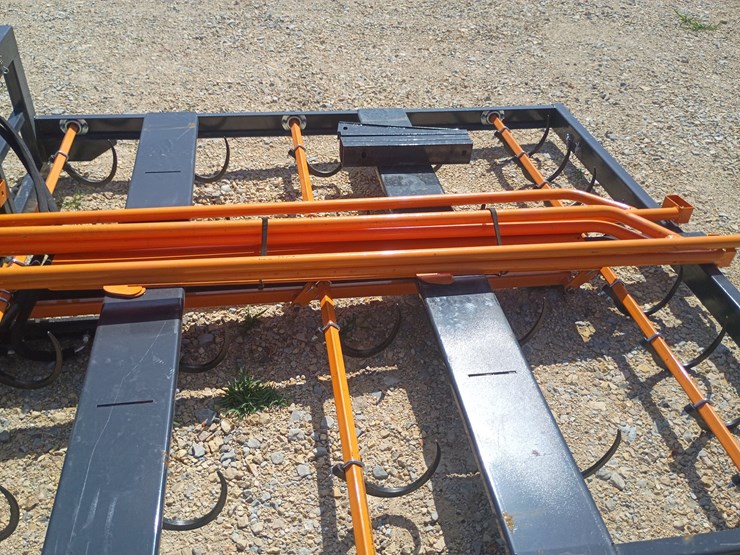 #26143-•-arteer-hay-accumulator-grapple-skid-steer-attachment-image-8